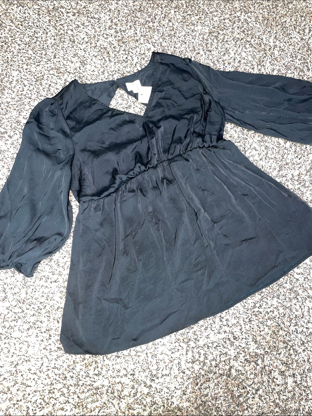 Isabel Maternity Black Empire Waist Puff 3/4 Sleeve Keyhole Smock Flowy L NWT